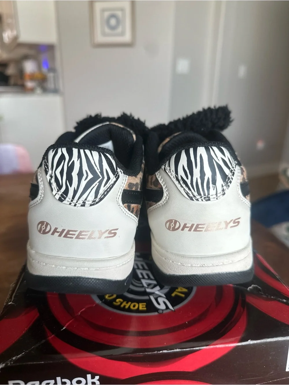 Reebok X Heelys Kids' Leopard Accent Sneakers size 1